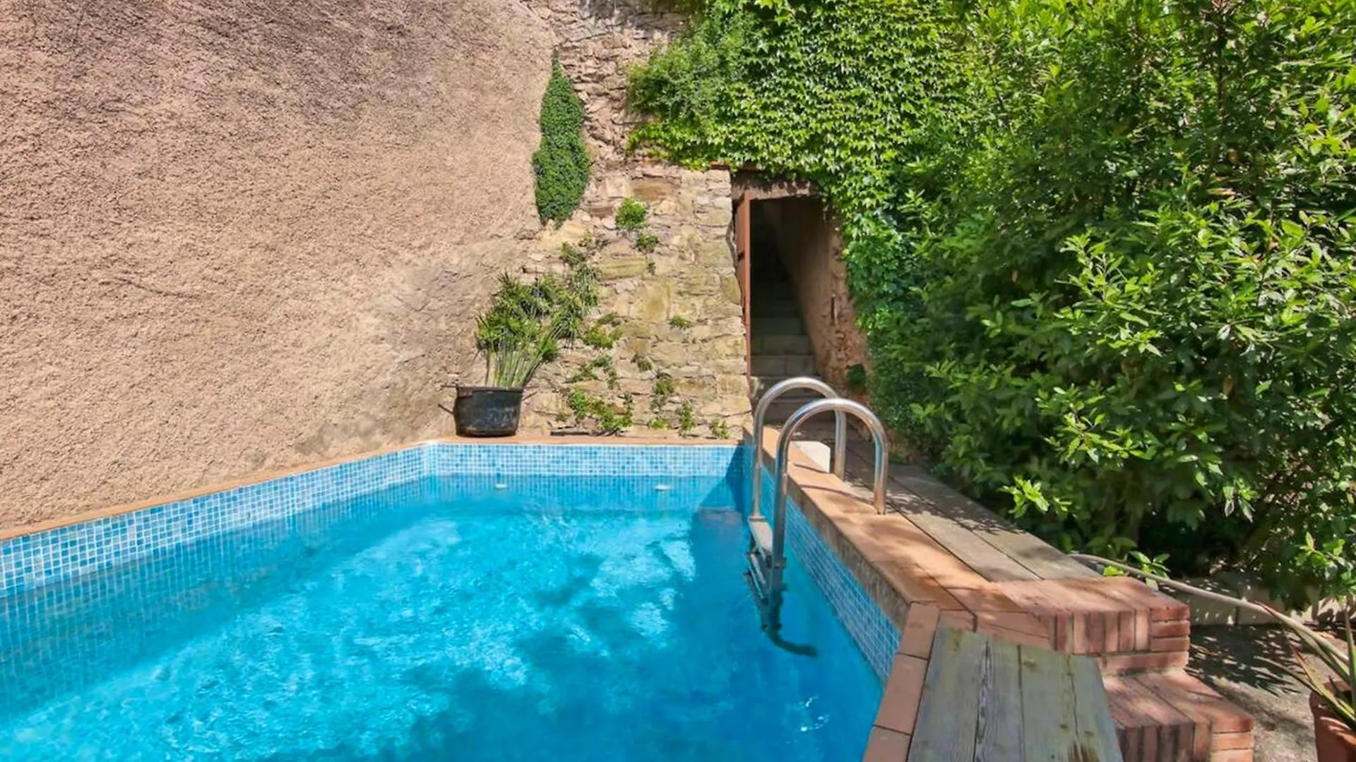 Enchanting Medieval Castle In Palau Sator With Private Pool Испания